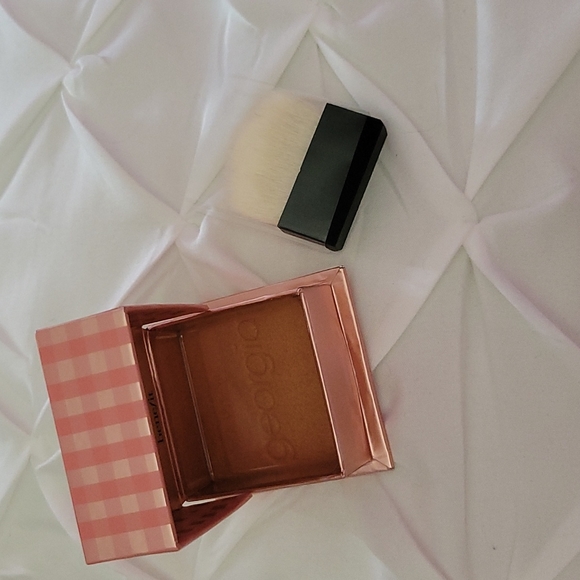 2/$20 Georgia benefit blush - Picture 2 of 4